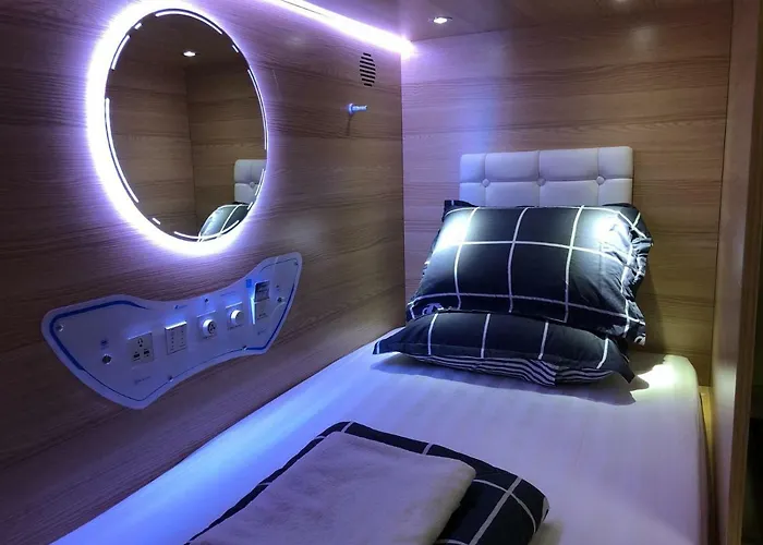 Capsulepod@Aljunied Hostel Singapore